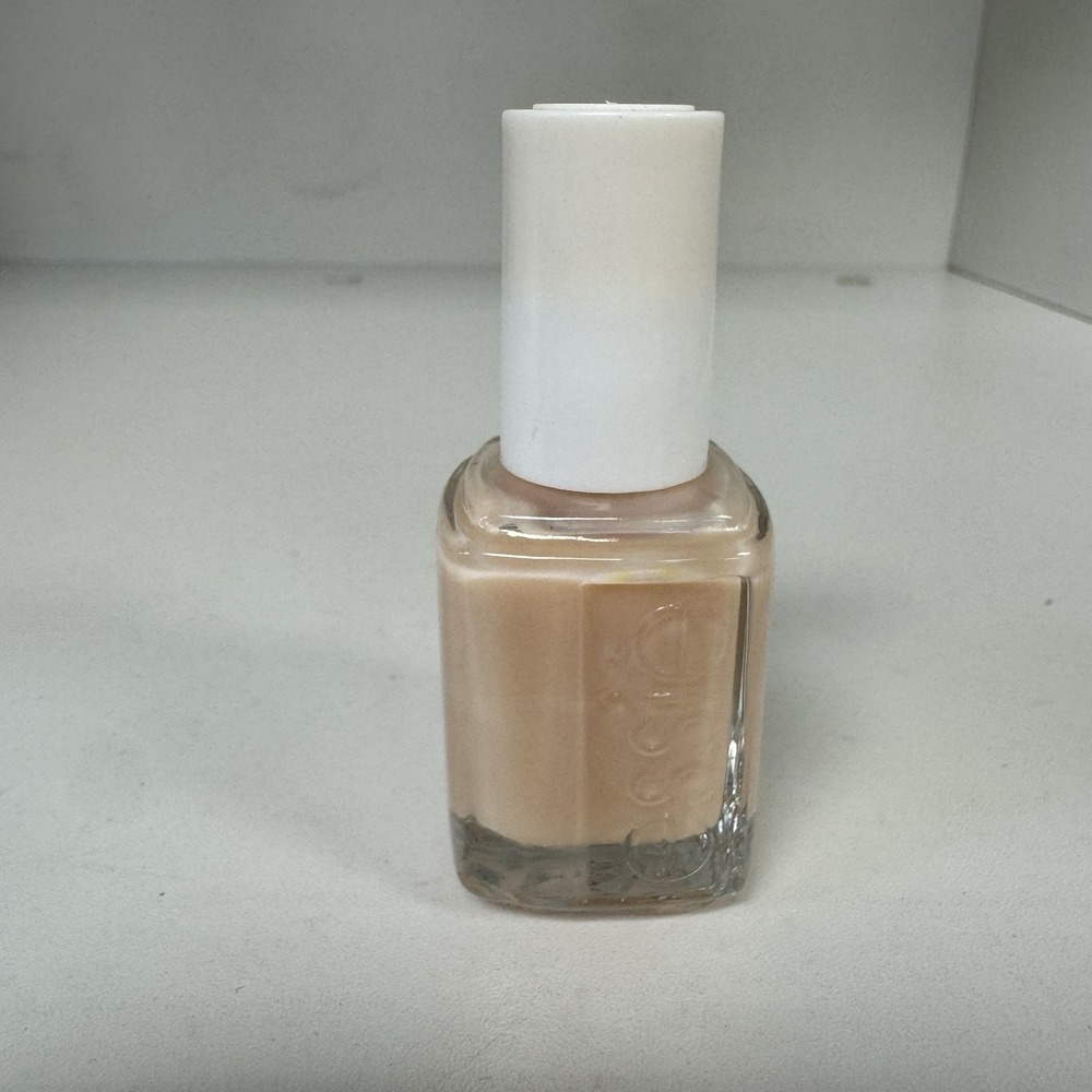 Essie Nail Polish Mademoiselle # 112 0.46 Oz. New without box